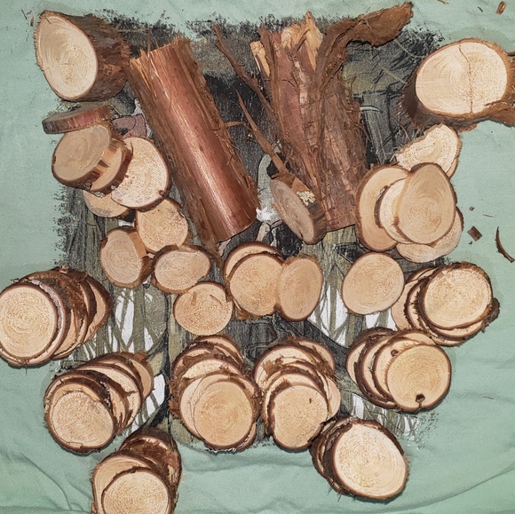 Cypress Wood Chips by BARWOODS WOOD PRODUCTS - Picture 1 of 3